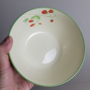Ceramic Wild Strawberries Bowl, Cereal Ice-cream Cream Red Green Cottagecore 80s